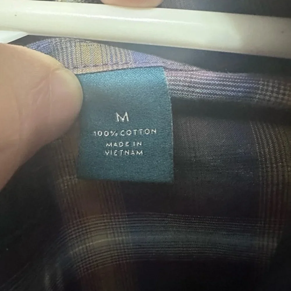 Perry Ellis Long Sleeve Flannel Shirt - Medium - Picture 6 of 7